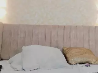 Mia's Live Sex Cam Show