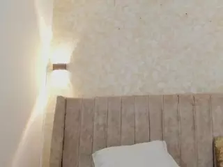 Mia's Live Sex Cam Show