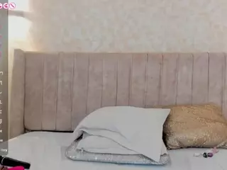 Mia's Live Sex Cam Show