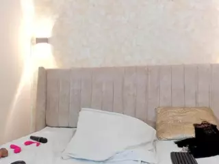 Mia's Live Sex Cam Show