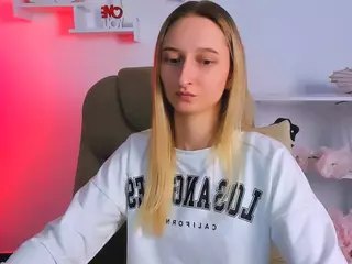Rinaaaa's Live Sex Cam Show