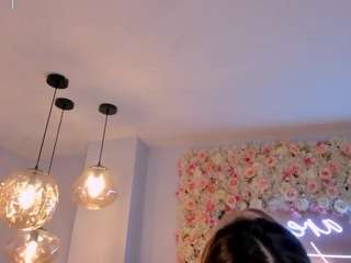 victoria-18 webcam