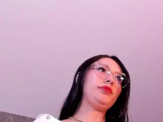 AliceeThorn's Live Sex Cam Show