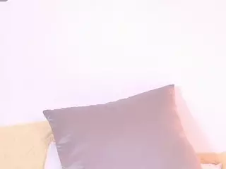 AliceeThorn's Live Sex Cam Show