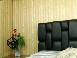 daina-boss Live Webcam on CamSoda
