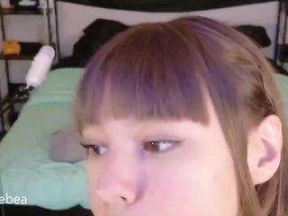 Live webcam model savethebea on Soda Cams