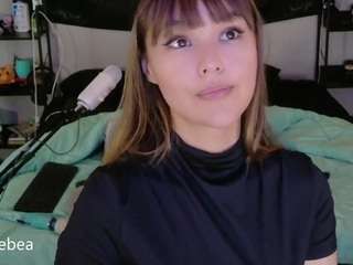 Live webcam model savethebea on Soda Cams