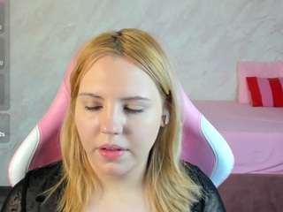 stacy-luv Live Webcam on CamSoda