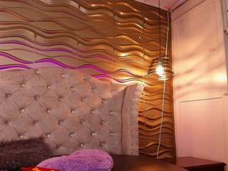 andrea-jones11 Live Webcam on CamSoda