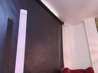 andrea-jones11 live cam profile
