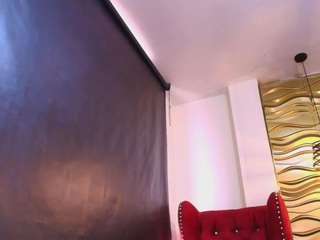 andrea-jones11 Live Webcam on CamSoda