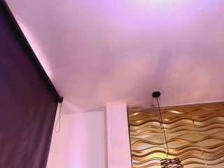 andrea-jones11's CamSoda show and profile