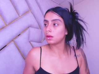 andrea-jones11