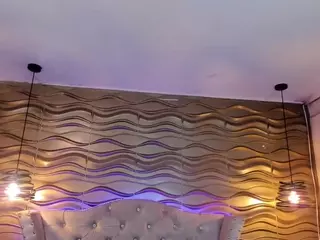 andrea-jones11's Live Sex Cam Show
