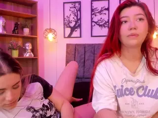 Andy-and-emma's Live Sex Cam Show