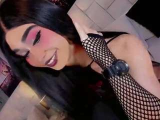 kimmaddie's live room