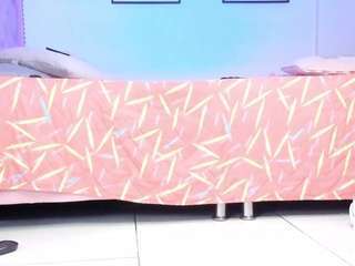 Yiovanna19