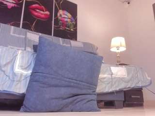 yiovanna19 Sex Cam Show