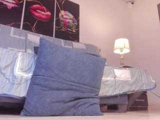yiovanna19 Sex Cam Show