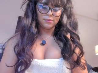 Yiovanna19