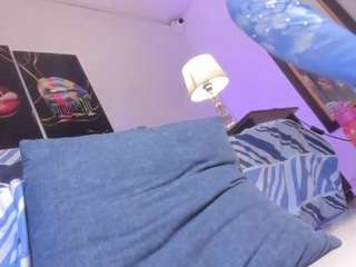 Yiovanna19