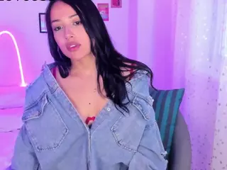 isis-lovee's Live Sex Cam Show