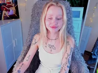 MalenaErnman's Live Sex Cam Show