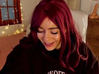 MARTINA JUICY ASS