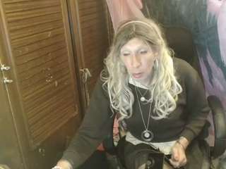 Ombelinehawkins's cam show statistics and live stream