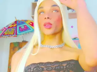 VALENTlNA's Live Sex Cam Show