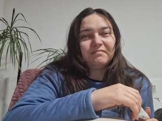 cyndeewinter's CamSoda show and profile