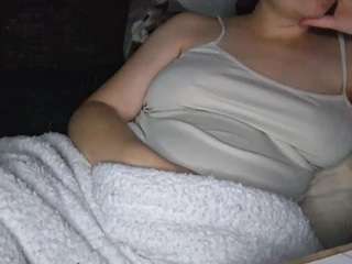CyndeeWinter live cam preview