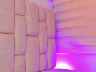 ilianaphoenix Live Webcam on CamSoda
