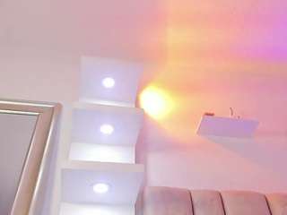 ilianaphoenix Live Webcam on CamSoda