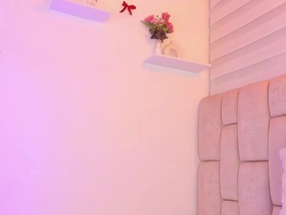 ilianaphoenix Live Webcam on CamSoda