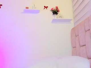 ilianaphoenix Live Webcam on CamSoda