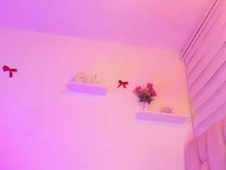 Live webcam model ilianaphoenix on Soda Cams