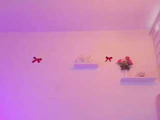 ilianaphoenix's live room