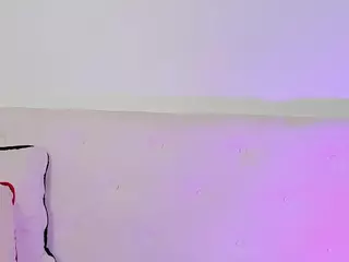IlianaPhoenix's Live Sex Cam Show