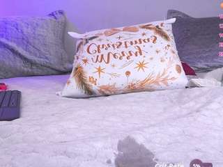  mia-reeves chat room