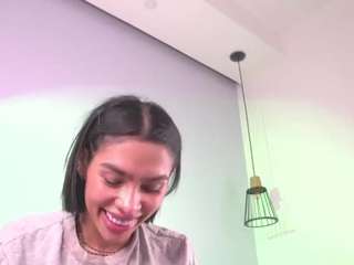 mia-reeves Live Webcam on CamSoda