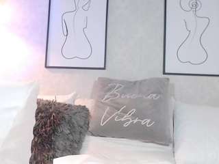 neytirimoon's CamSoda show and profile