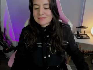 tamara-m's CamSoda show and profile