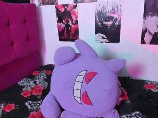 Thenaviolet live cam preview