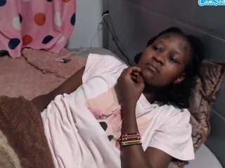 candylovingyolo live webcam show