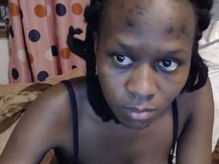 candylovingyolo live webcam show