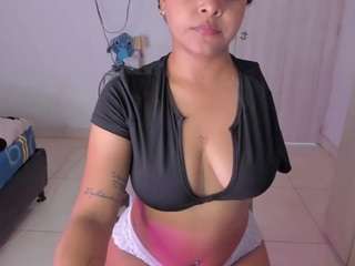 Koriinn live webcam show
