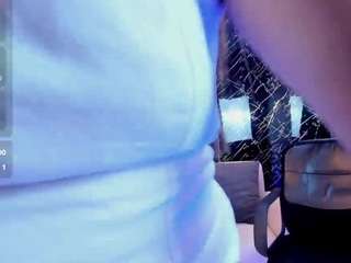 paulinasweett live profile
