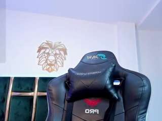 P A U L I NA