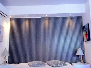P A U L I NA live cam preview